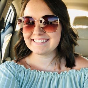 Meet your Posher, Kendall